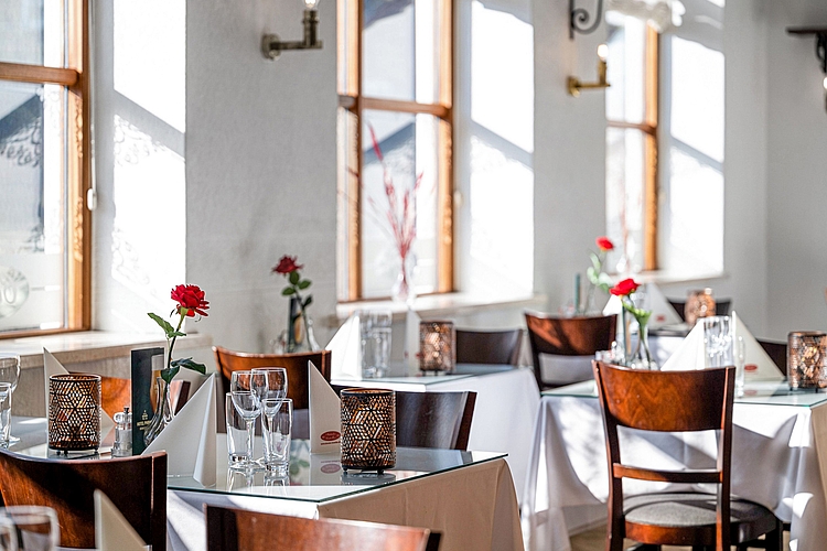 Dækket bord på Hotel Phønix til Inspirationsdag - Åbent Hus i Brønderslev